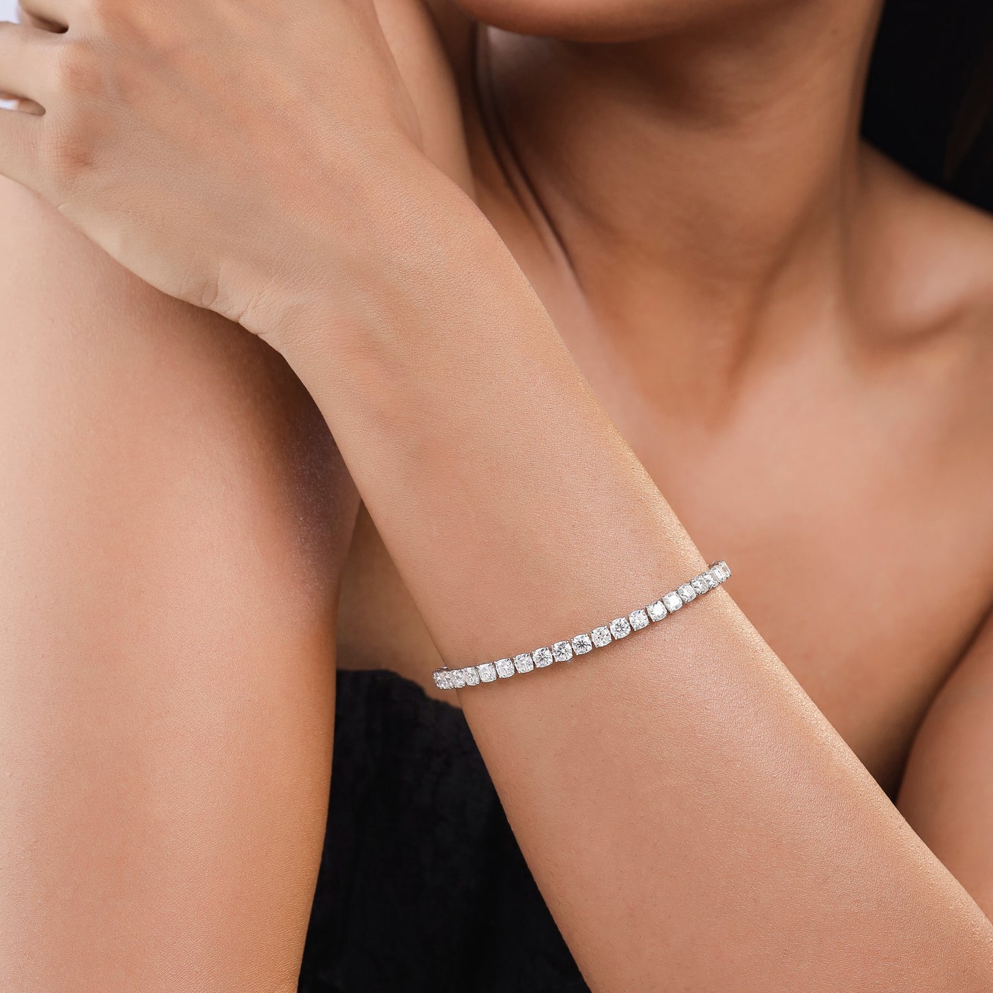 CUSHION CUT TENNIS BRACELET