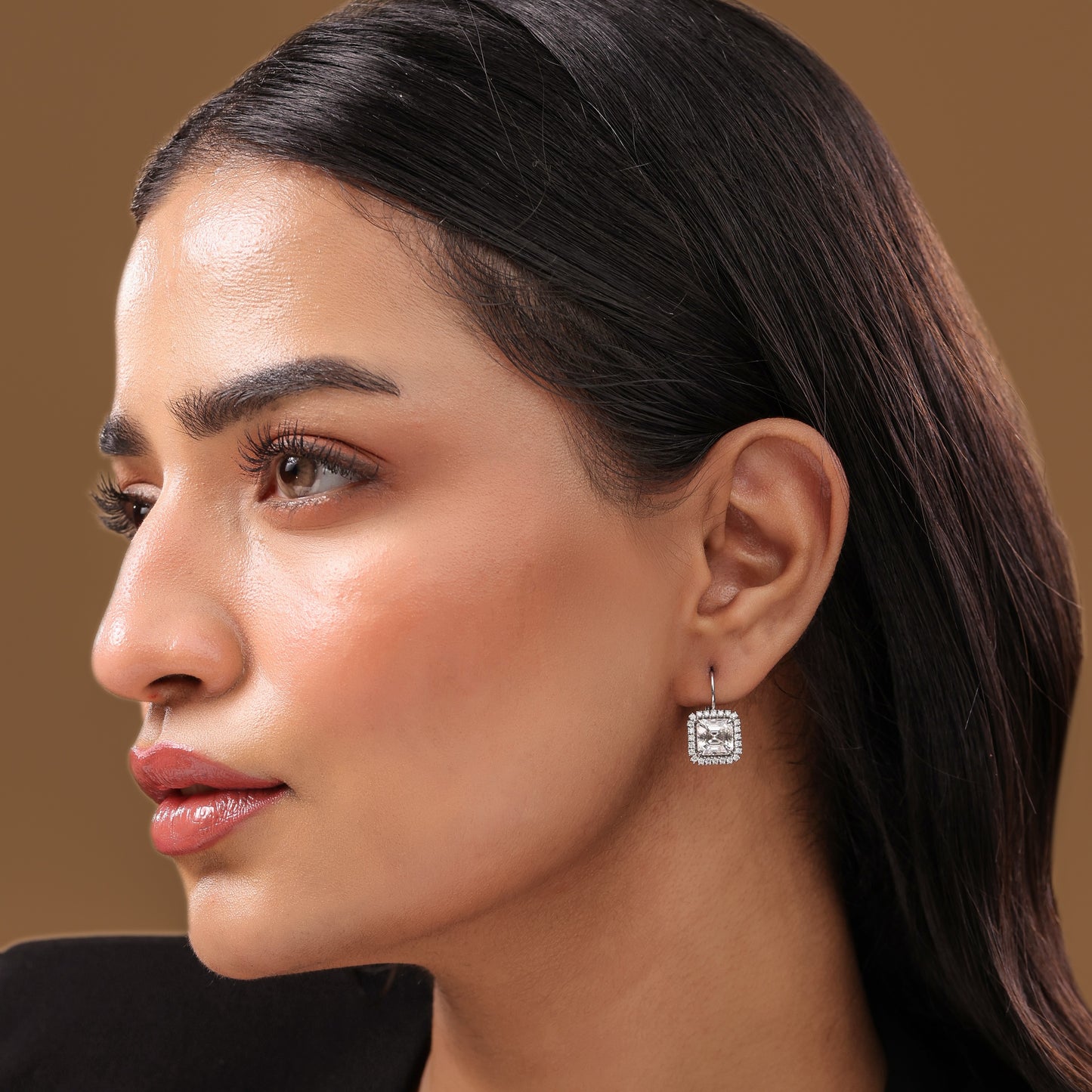 ASSCHER HALO DIAMOND SOLITAIRE HOOPS